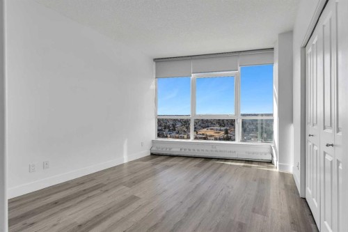 2004-77 Spruce Place Sw, Calgary, AB - Indoor