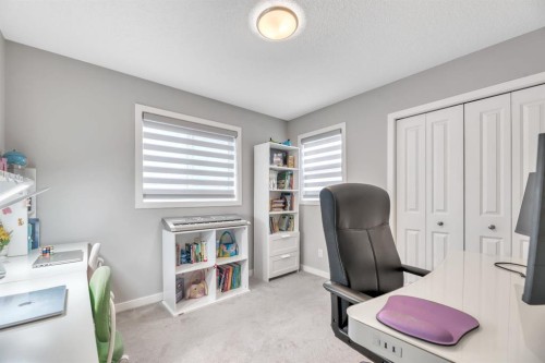 63 Walgrove Way Se, Calgary, AB - Indoor