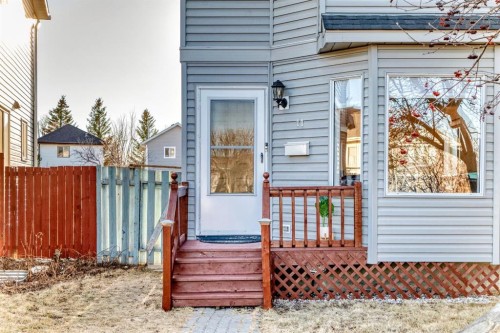 11 Martinridge Place Ne, Calgary, AB - Outdoor