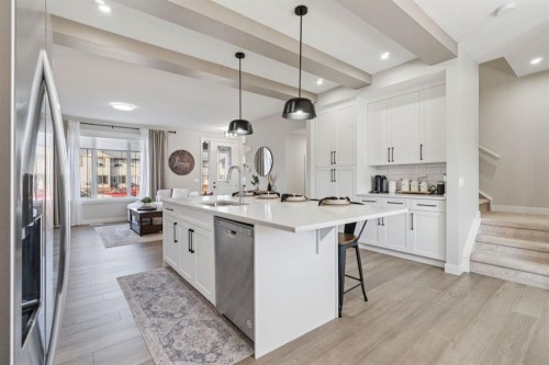 512 River Avenue, Cochrane, AB - Indoor Photo Showing Kitchen With Upgraded Kitchen