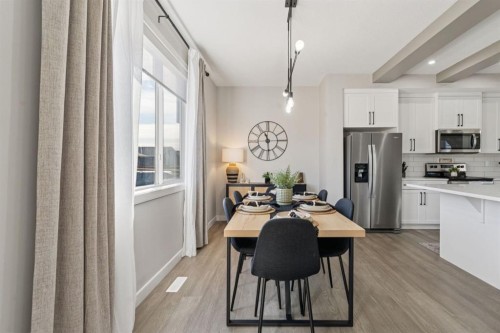 512 River Avenue, Cochrane, AB - Indoor Photo Showing Kitchen With Upgraded Kitchen