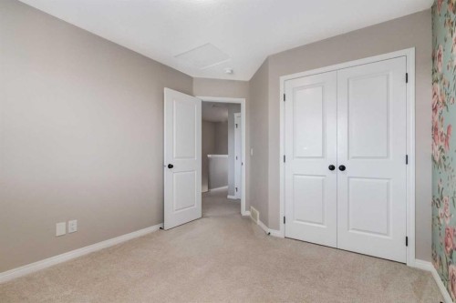 730 Belmont Drive Sw, Calgary, AB - Indoor