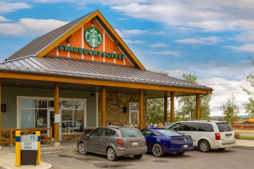 730 Belmont Drive Sw, Calgary, AB - Outdoor