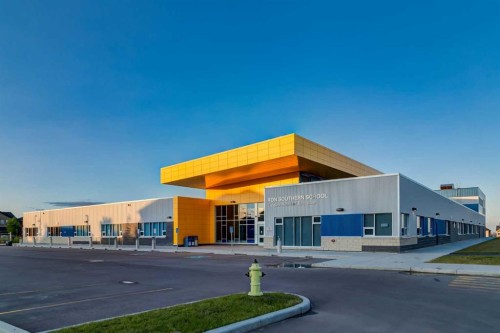 730 Belmont Drive Sw, Calgary, AB - Outdoor