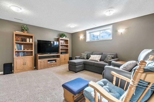 115 Cougarstone Square Sw, Calgary, AB - Indoor