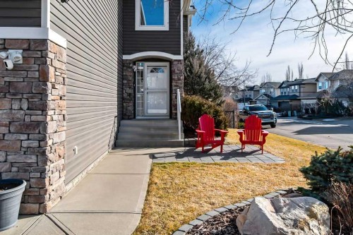 115 Cougarstone Square Sw, Calgary, AB - Outdoor