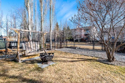 115 Cougarstone Square Sw, Calgary, AB - Outdoor