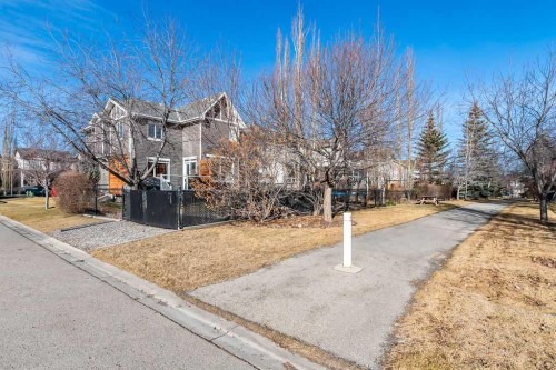 115 Cougarstone Square Sw, Calgary, AB - Outdoor