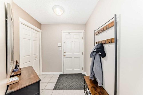 116-6800 Hunterview Drive Nw, Calgary, AB - Indoor Photo Showing Other Room