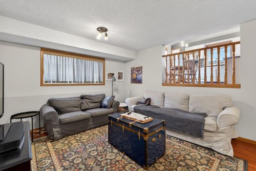 68 Coventry Green Ne, Calgary, AB - Indoor Photo Showing Living Room
