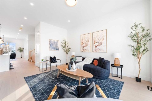 2105 7 Street Ne, Calgary, AB - Indoor