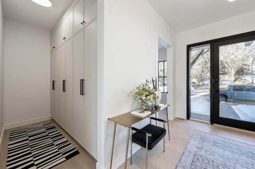 2755 Cannon Road Nw, Calgary, AB - Indoor Photo Showing Other Room