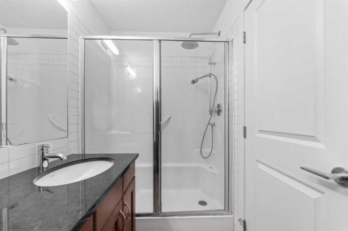 1006 Shantz Place, Crossfield, AB - Indoor Photo Showing Bathroom
