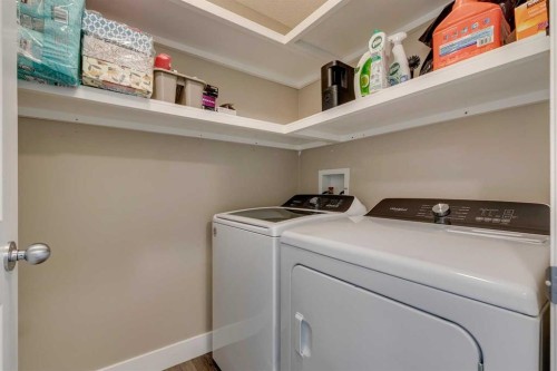 199 Everglen Way Sw, Calgary, AB - Indoor Photo Showing Laundry Room
