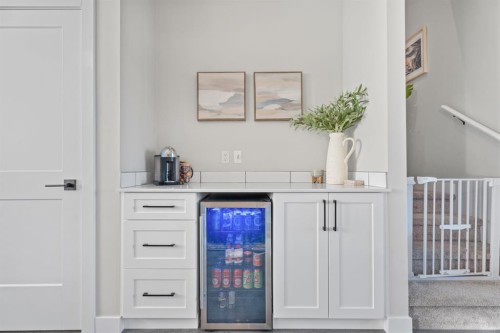 5 Larkspur Bend, Okotoks, AB - Indoor Photo Showing Other Room