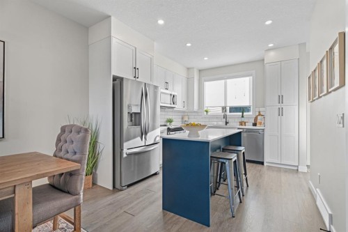 5 Larkspur Bend, Okotoks, AB - Indoor