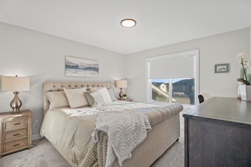 5 Larkspur Bend, Okotoks, AB - Indoor Photo Showing Bedroom