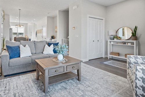 5 Larkspur Bend, Okotoks, AB - Indoor Photo Showing Living Room