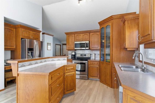 247 Cambridge Crescent, Strathmore, AB - Indoor Photo Showing Kitchen With Stainless Steel Kitchen With Double Sink