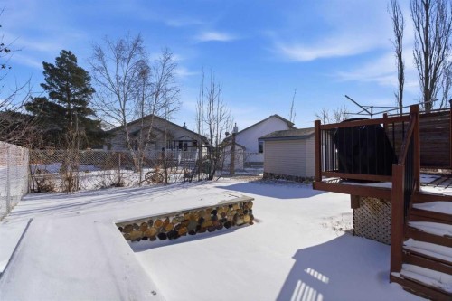 247 Cambridge Crescent, Strathmore, AB - Outdoor