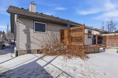 247 Cambridge Crescent, Strathmore, AB - Outdoor