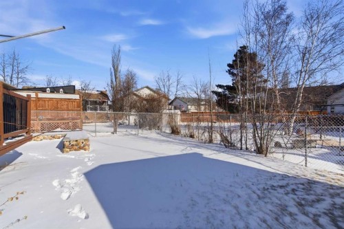 247 Cambridge Crescent, Strathmore, AB - Outdoor
