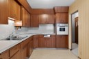 337 Capri Avenue Nw, Calgary, AB  - Indoor Photo Showing Kitchen With Double Sink 