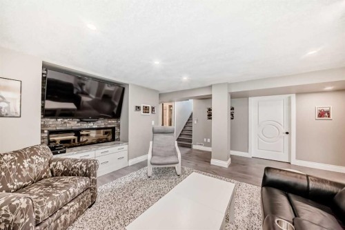 2415 9 Avenue Nw, Calgary, AB - Indoor With Fireplace