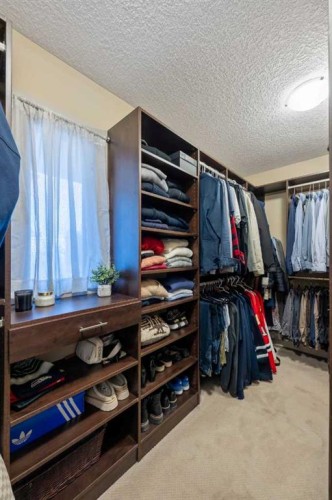 324 Willow Ridge Place Se, Calgary, AB - Indoor With Storage