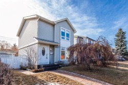 59 Erin Woods Place SE Calgary, AB T2B 2W5