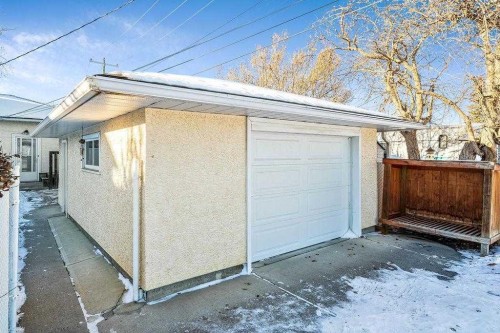 22 Montrose Crescent Ne, Calgary, AB - Outdoor With Exterior