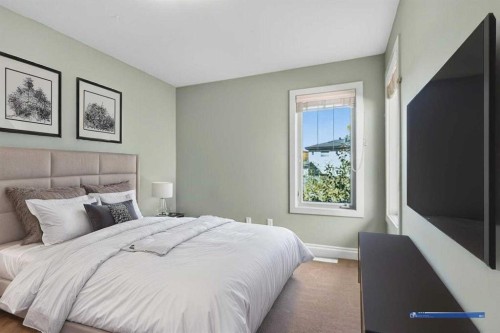 513 31 Street Nw, Calgary, AB - Indoor Photo Showing Bedroom
