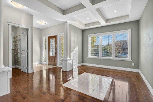 513 31 Street Nw, Calgary, AB - Indoor Photo Showing Other Room