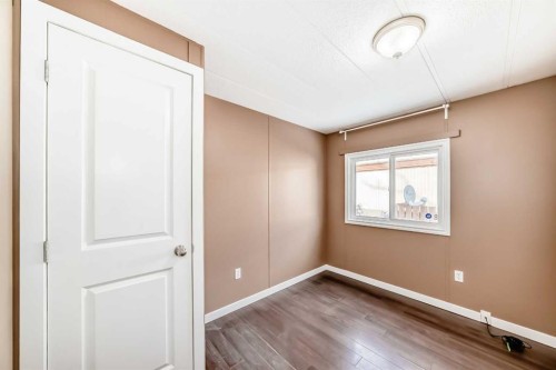 24 Spring Dale Circle Se, Airdrie, AB - Indoor Photo Showing Other Room