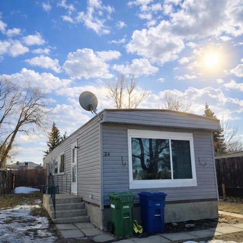 24 Spring Dale Circle Se, Airdrie, AB - Outdoor