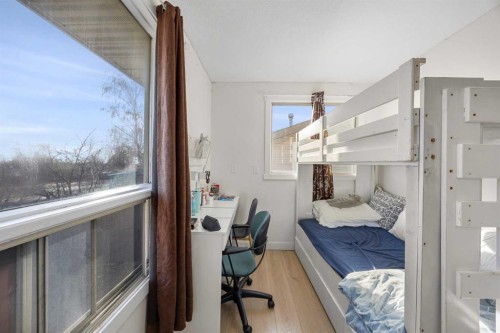 123 Radley Place Se, Calgary, AB - Indoor