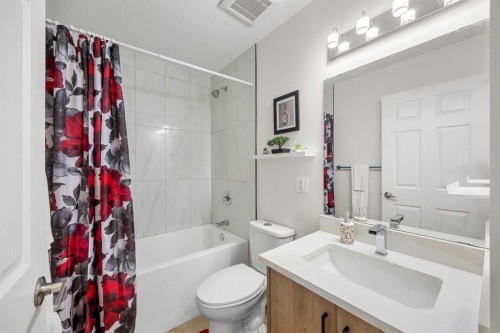 123 Radley Place Se, Calgary, AB - Indoor Photo Showing Bathroom