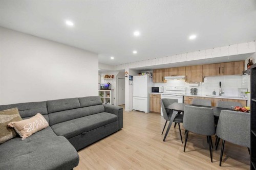 123 Radley Place Se, Calgary, AB - Indoor