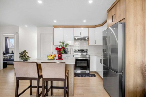 123 Radley Place Se, Calgary, AB - Indoor