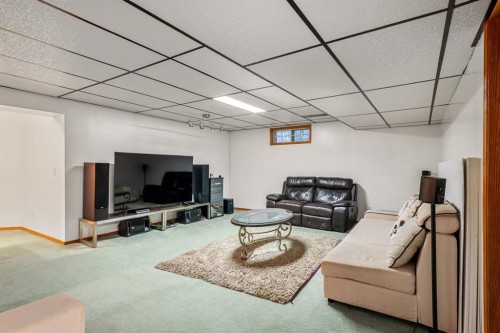 107 Pasadena Green Ne, Calgary, AB - Indoor