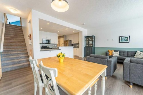 74 Evansridge Crescent Nw, Calgary, AB - Indoor Photo Showing Dining Room