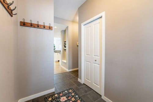 74 Evansridge Crescent Nw, Calgary, AB - Indoor Photo Showing Other Room