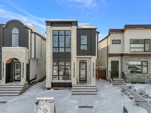 2413 25 Avenue Nw, Calgary, AB - Outdoor With Facade