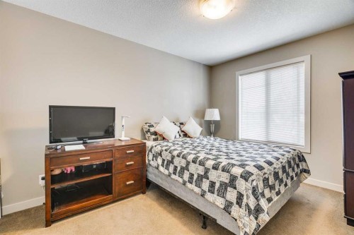 95 Evansdale Common Nw, Calgary, AB - Indoor Photo Showing Bedroom