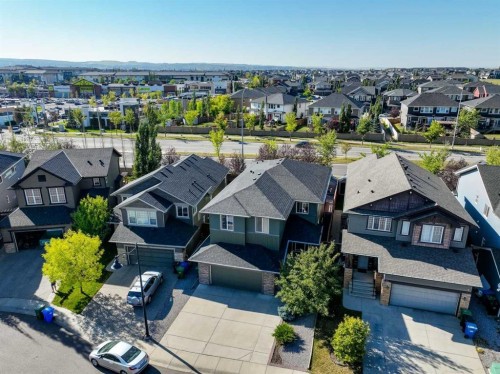 95 Evansdale Common Nw, Calgary, AB - Outdoor With Facade