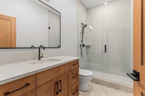 28 Blue Grouse Ridge, Canmore, AB - Indoor Photo Showing Bathroom