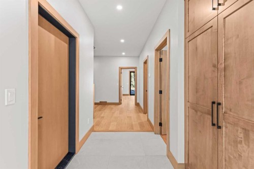 28 Blue Grouse Ridge, Canmore, AB - Indoor Photo Showing Other Room