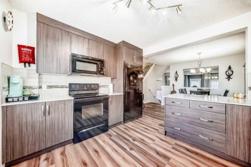 307 Auburn Bay Circle Se, Calgary, AB - Indoor Photo Showing Kitchen