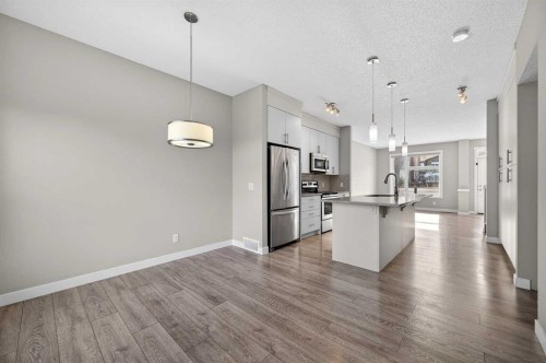 30 Sage Bluff Gate Nw, Calgary, AB - Indoor Photo Showing Kitchen With Stainless Steel Kitchen With Upgraded Kitchen