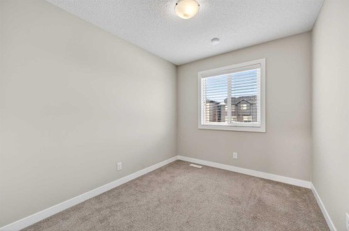 30 Sage Bluff Gate Nw, Calgary, AB - Indoor Photo Showing Other Room